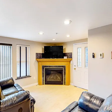 Phinney Hideaway